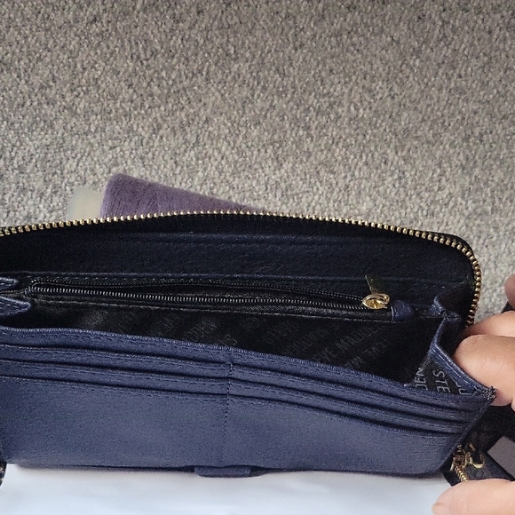 Steve Madden Blue Navy Wristlet  Wallet - Picture 4 of 8